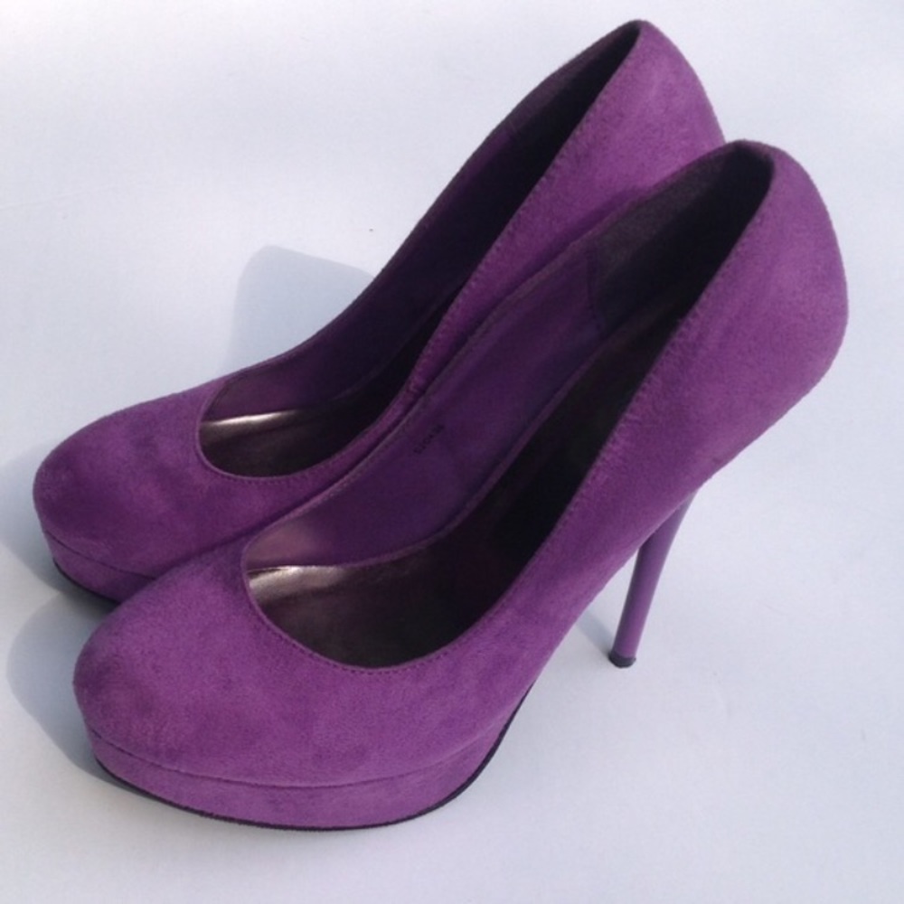 📦 Purple platform heels